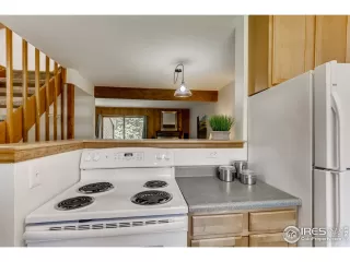 Photo #5: 920054 Listing