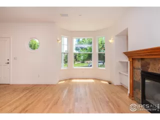 Photo #2: 920078 Listing