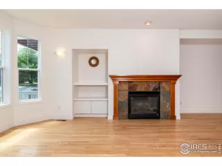 Photo #4: 920078 Listing