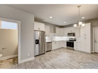 Photo #5: 920091 Listing 