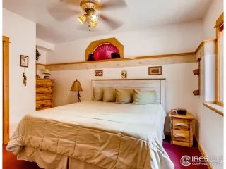 Photo #6: 920107 Listing