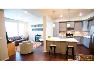 Photo #4: 920206 Listing