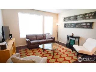 Photo #5: 920206 Listing