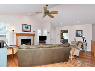 Photo #4: 920226 Listing