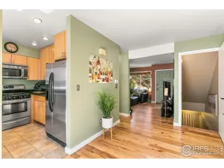 Photo #6: 920255 Listing