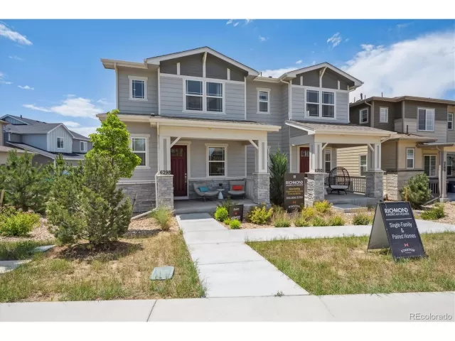 MLS: 9202873 Condo For Sale