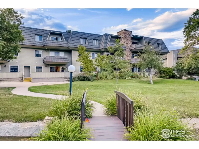 MLS: 920324 Condo For Sale