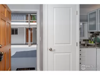 Photo #1: 920408 Listing 