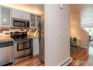 Photo #2: 920408 Listing 