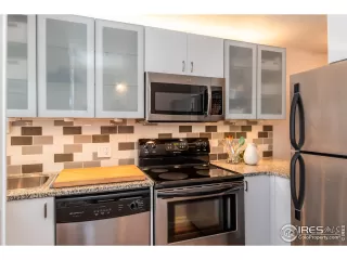 Photo #3: 920408 Listing 