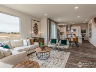 Photo #4: 920428 Listing 