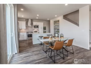 Photo #6: 920428 Listing 