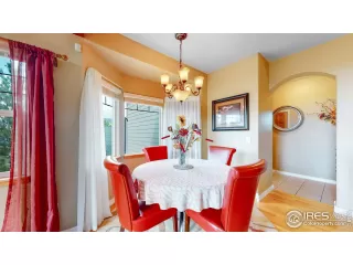 Photo #6: 920510 Listing 