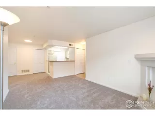 Photo #5: 920520 Listing