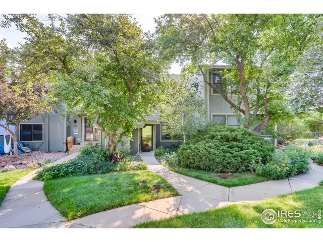 MLS: 920527 Condo For Sale