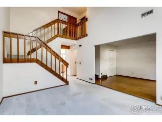 Photo #6: 920527 Listing 