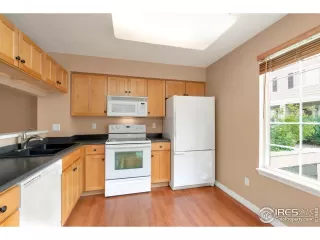 Photo #4: 920554 Listing