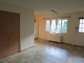 Photo #5: 920585 Listing