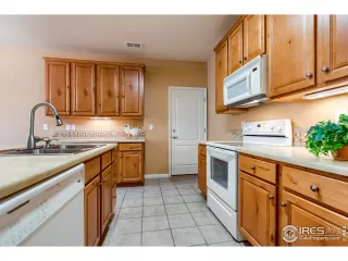 Photo #6: 920622 Listing