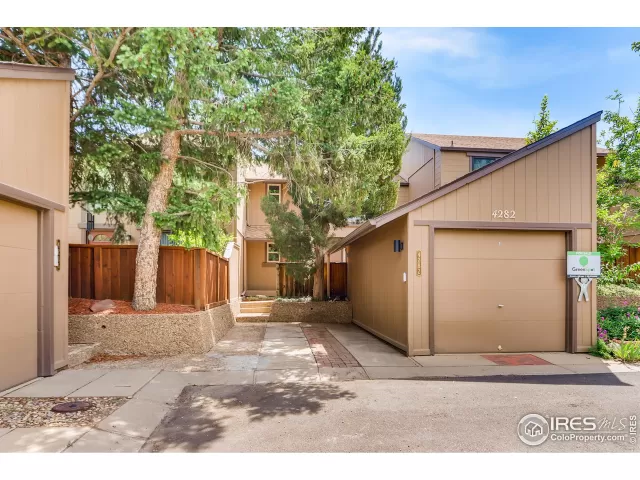 MLS: 920646 Condo For Sale