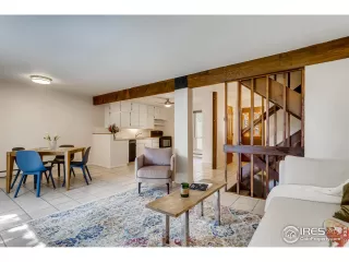 Photo #2: 920646 Listing