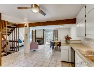 Photo #5: 920646 Listing