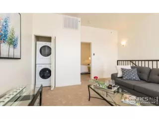 Photo #5: 920673 Listing 