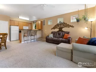 Photo #3: 920717 Listing 