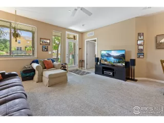 Photo #5: 920717 Listing 