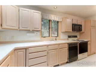 Photo #5: 920799 Listing 