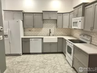 Photo #1: 920802 Listing