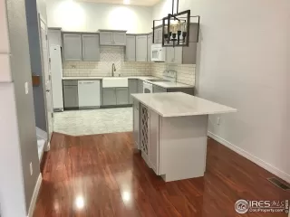 Photo #2: 920802 Listing