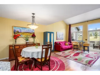 Photo #4: 920918 Listing