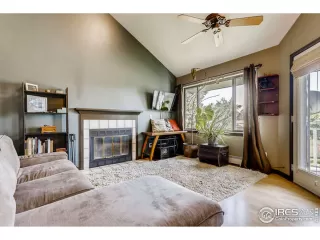 Photo #5: 920926 Listing 