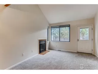 Photo #6: 921006 Listing 