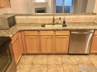 Photo #5: 921042 Listing 