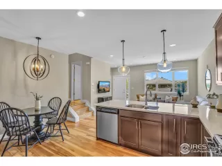 Photo #6: 921050 Listing