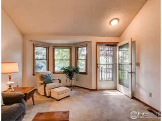 Photo #5: 921066 Listing