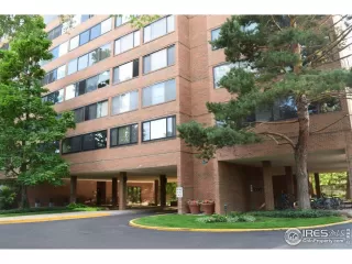 Photo #4: 921072 Listing