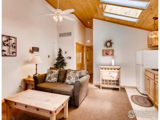 Photo #4: 921095 Listing