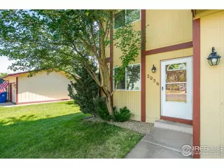 Photo #2: 921103 Listing 