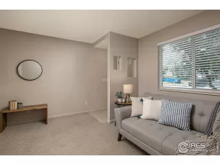 Photo #6: 921103 Listing 