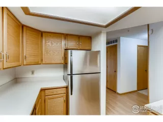 Photo #5: 921140 Listing