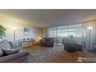 Photo #4: 921158 Listing 