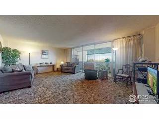 Photo #5: 921158 Listing 