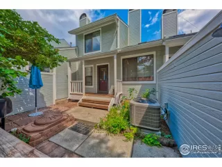 Photo #2: 921260 Listing