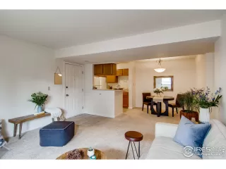 Photo #4: 921325 Listing