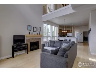 Photo #3: 921343 Listing