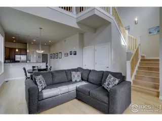 Photo #4: 921343 Listing