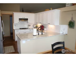 Photo #6: 921354 Listing 